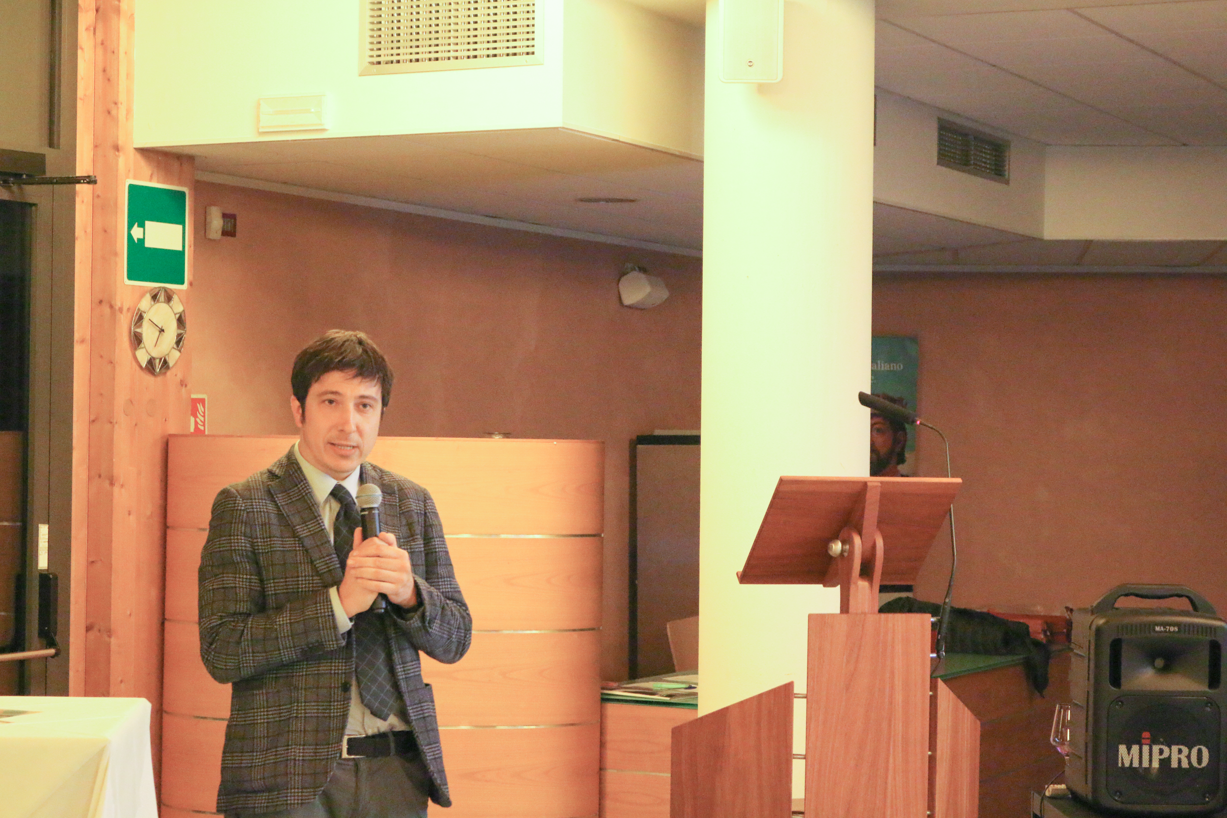 Vini d'eccellenza per la neurochirurgia: nuova tappa della raccolta fondi di Pronti Qua