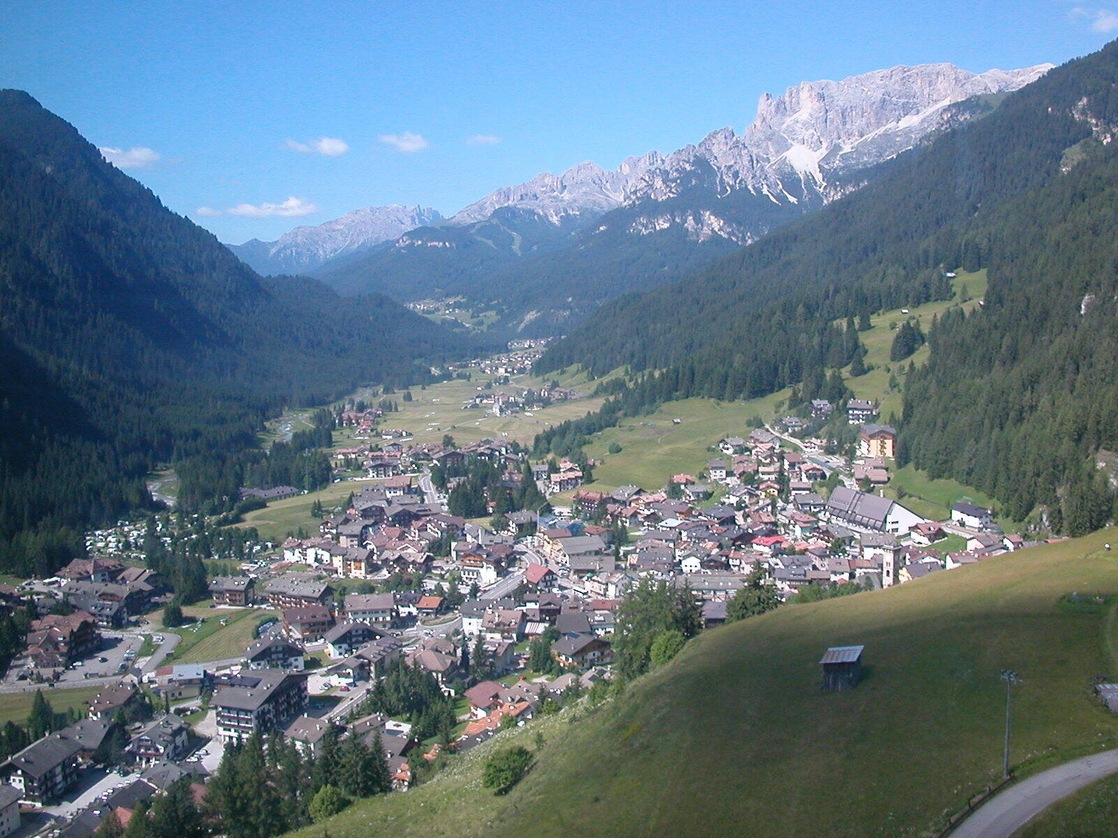Immagine: Campitello_(Val_di_Fassa).jpg Creative Commons Attributon–ShareAlike 4.0 International (CC BY-SA 4.0)