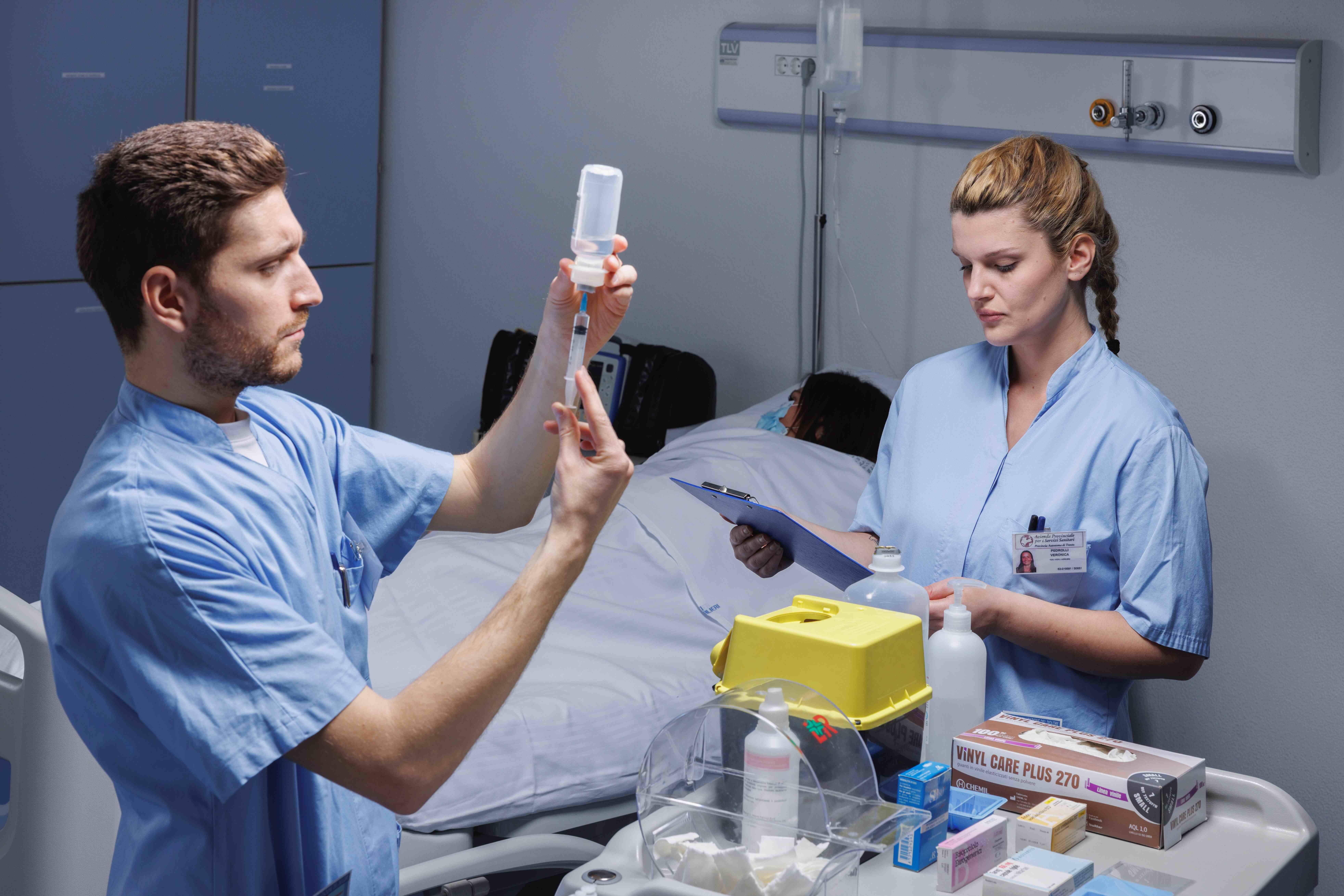 Immagine: Professioni sanitarie .jpg Creative Commons Attributon–ShareAlike 4.0 International (CC BY-SA 4.0)