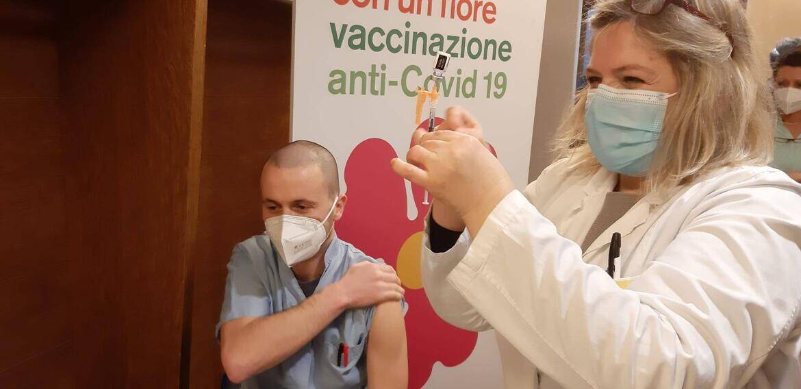 Immagine: vaccino-covid_reference.jpg 