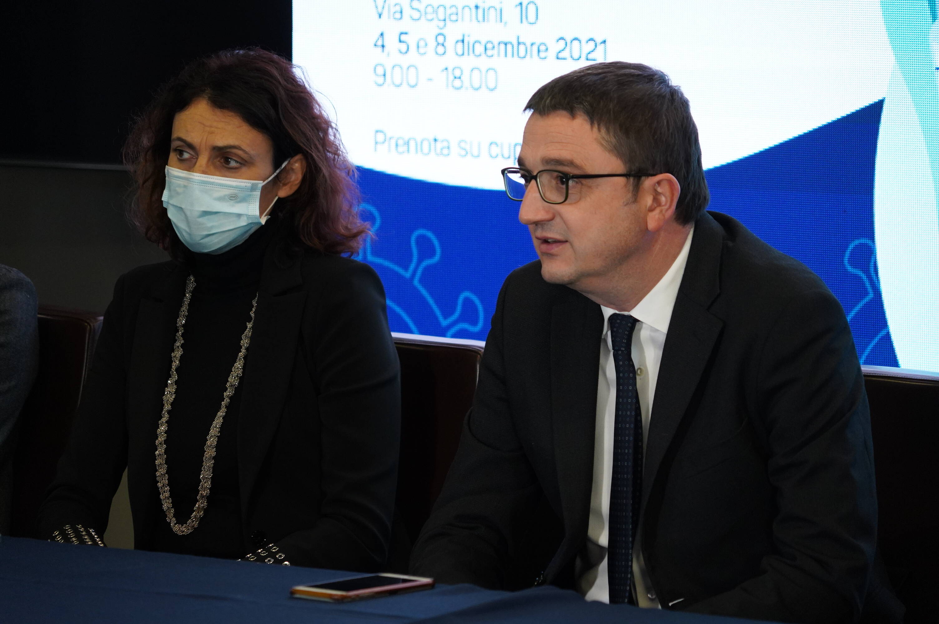 Immagine: 211201 conferenza stampa hub vaccinali (5).JPG Creative Commons Attributon–ShareAlike 4.0 International (CC BY-SA 4.0)