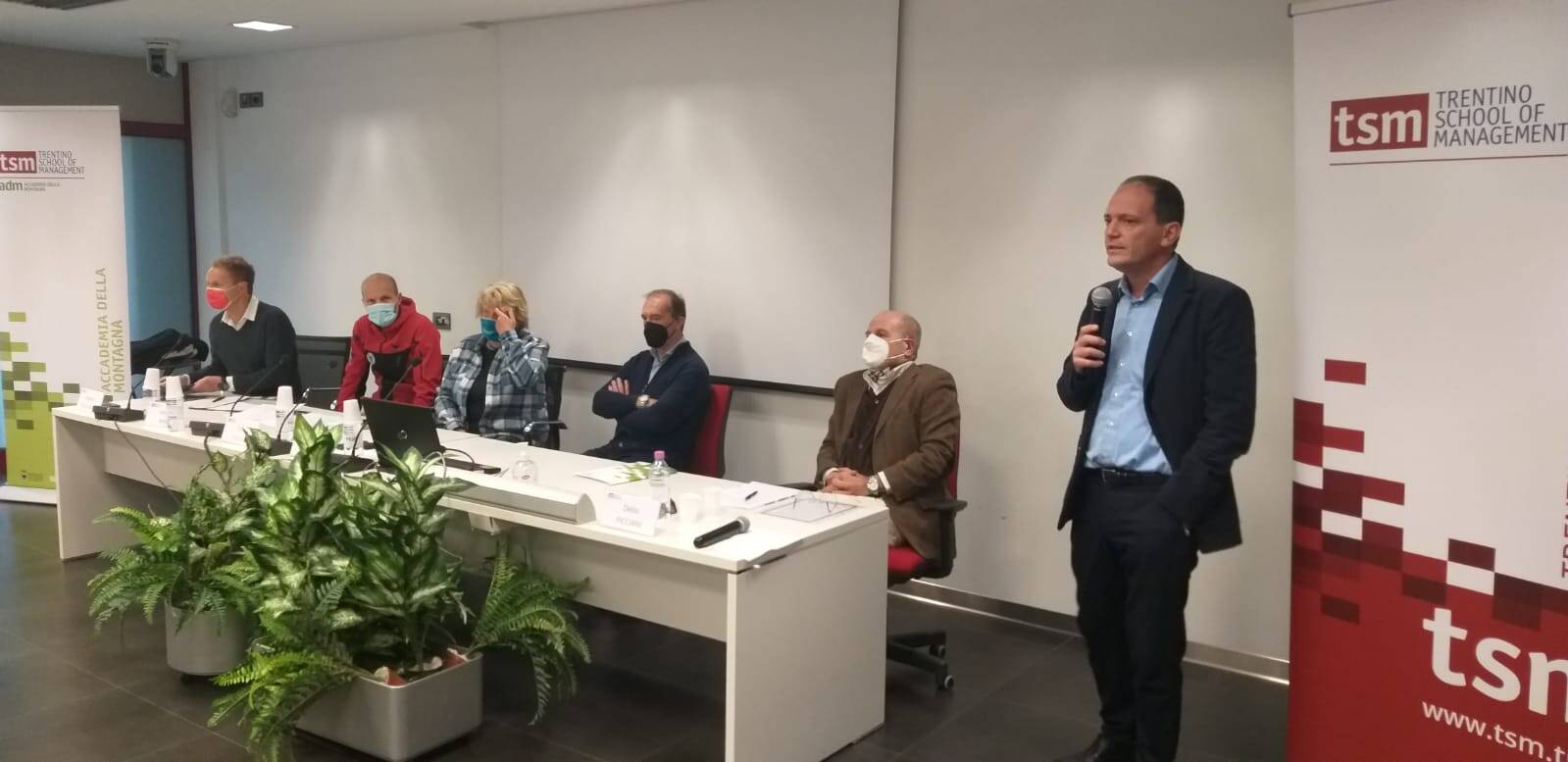 Immagine: Presentazione corso Montagna e Autismo5.jpg Creative Commons Attributon–ShareAlike 4.0 International (CC BY-SA 4.0)