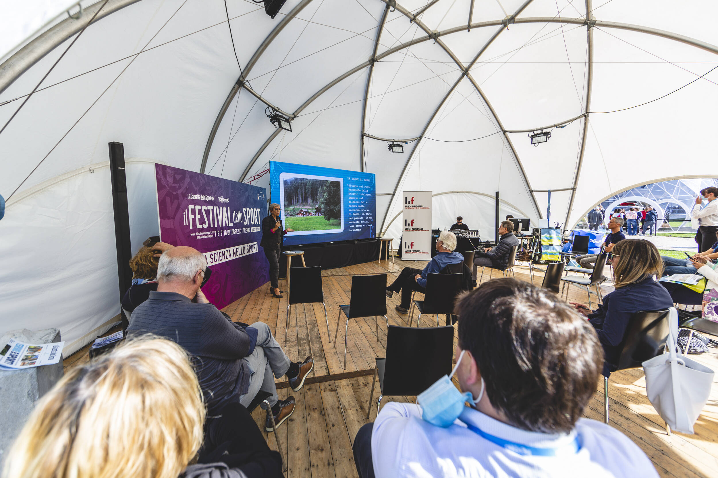 Immagine: Terme2.jpg Creative Commons Attributon–ShareAlike 4.0 International (CC BY-SA 4.0)