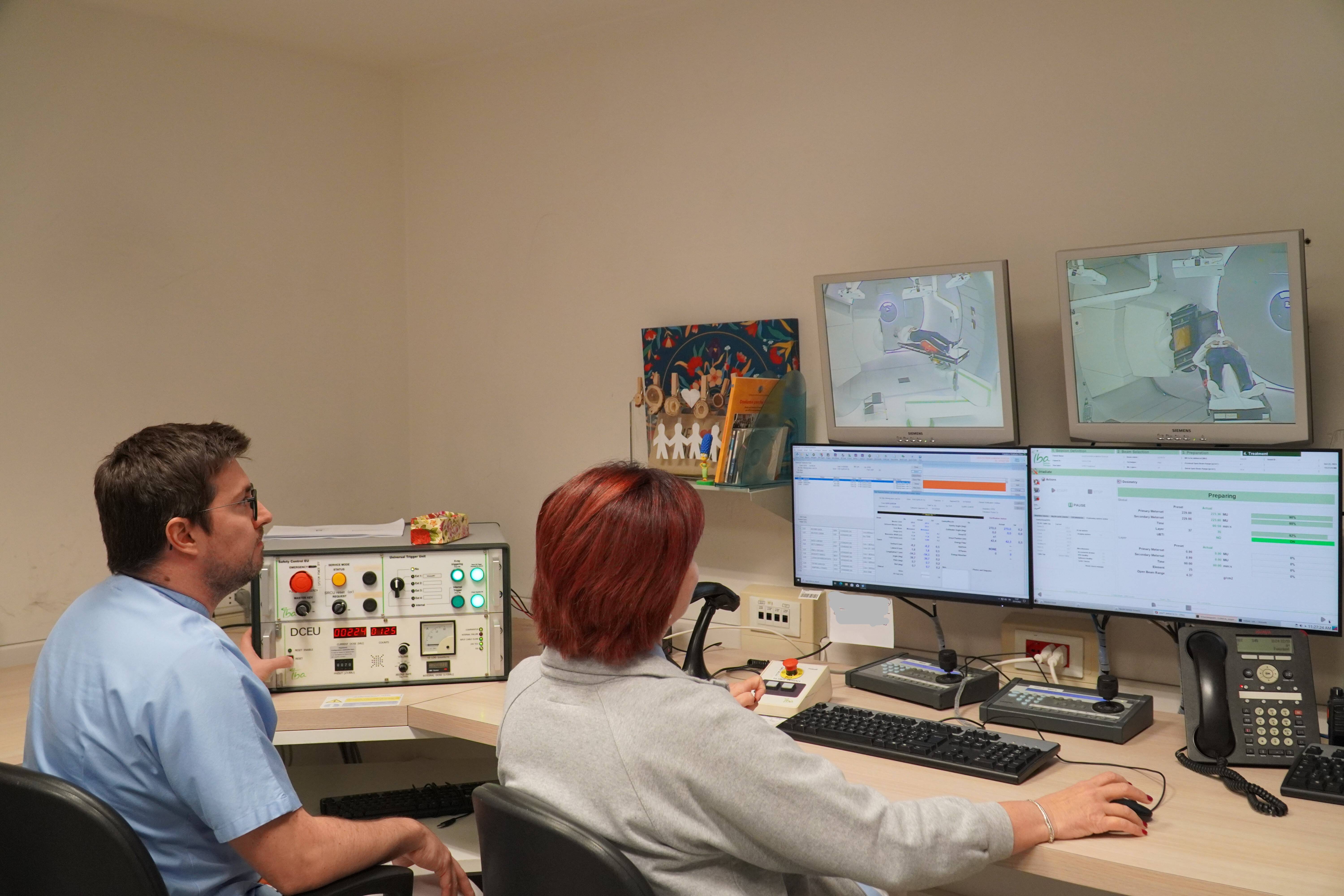 Immagine: Professionisti in azione.JPG Creative Commons Attributon–ShareAlike 4.0 International (CC BY-SA 4.0)