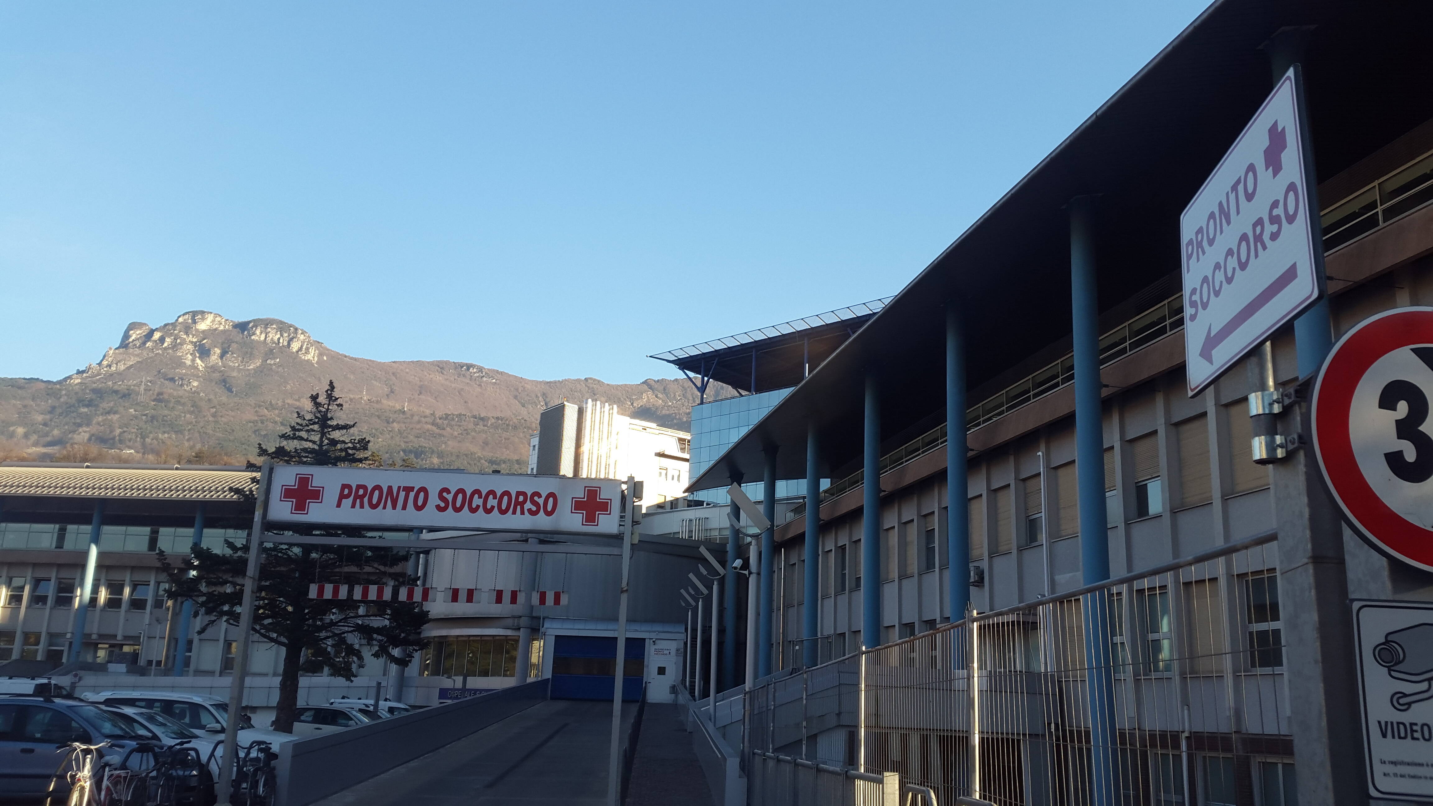 Immagine: pronto soccorso.jpg Creative Commons Attributon–ShareAlike 4.0 International (CC BY-SA 4.0)