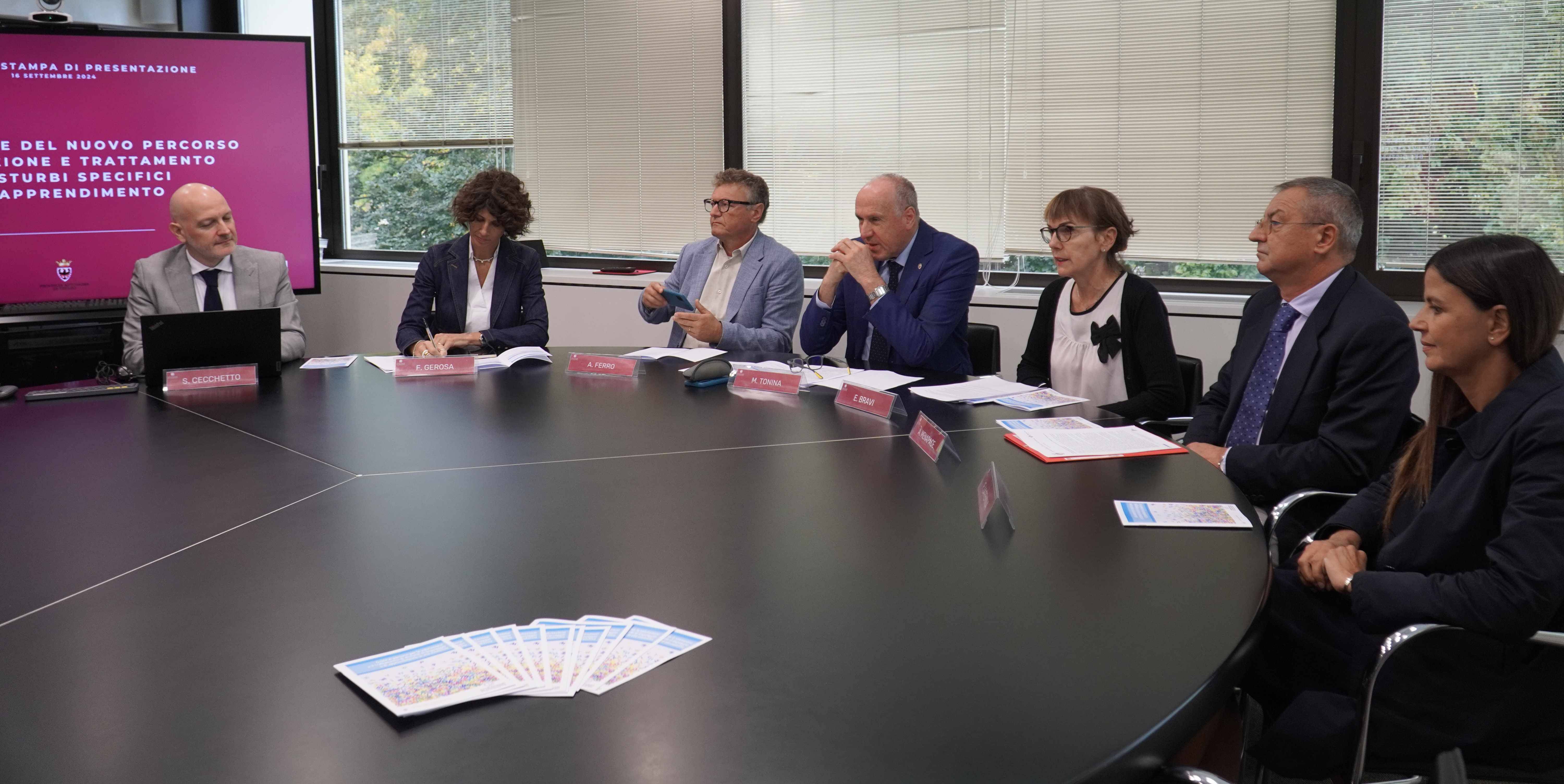 Immagine: Tavolo - 2.JPG Creative Commons Attributon–ShareAlike 4.0 International (CC BY-SA 4.0)