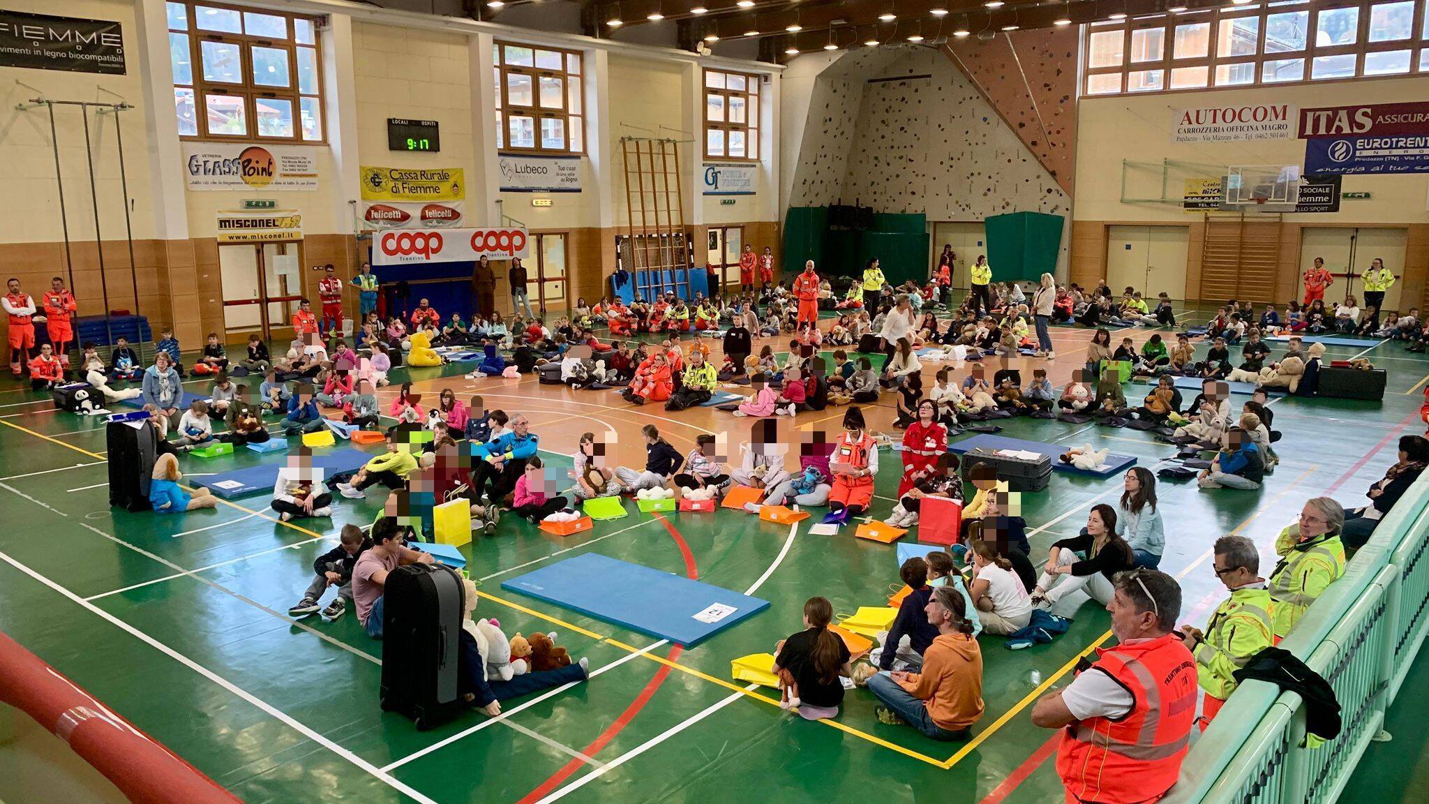 Immagine: Mass training 1.jpeg Creative Commons Attributon–ShareAlike 4.0 International (CC BY-SA 4.0)