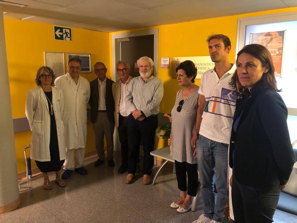 Immagine: diagnostica ecografica dedicata a Fausto Tilotta 1.jpeg Creative Commons Attributon–ShareAlike 4.0 International (CC BY-SA 4.0)