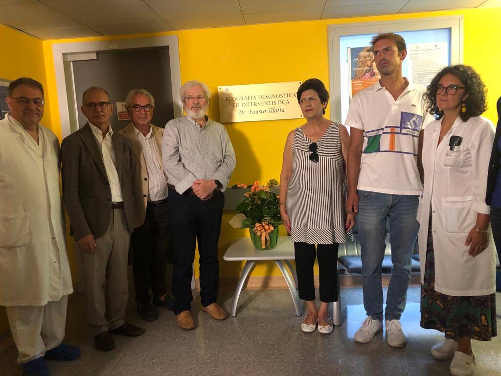 Immagine: diagnostica ecografica dedicata a Fausto Tilotta 2.jpeg Creative Commons Attributon–ShareAlike 4.0 International (CC BY-SA 4.0)