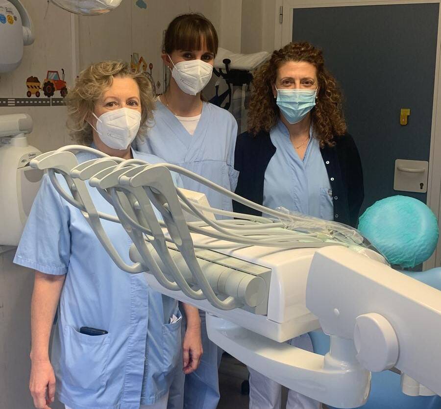 Immagine: odontoiatria gocciadoro.jpeg Creative Commons Attributon–ShareAlike 4.0 International (CC BY-SA 4.0)