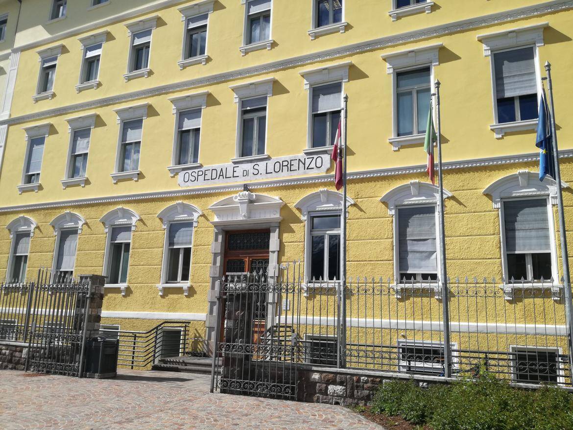 Immagine: ospedale-San-Lorenzo-di-Borgo-Valsugana.jpg Creative Commons Attributon–ShareAlike 4.0 International (CC BY-SA 4.0)