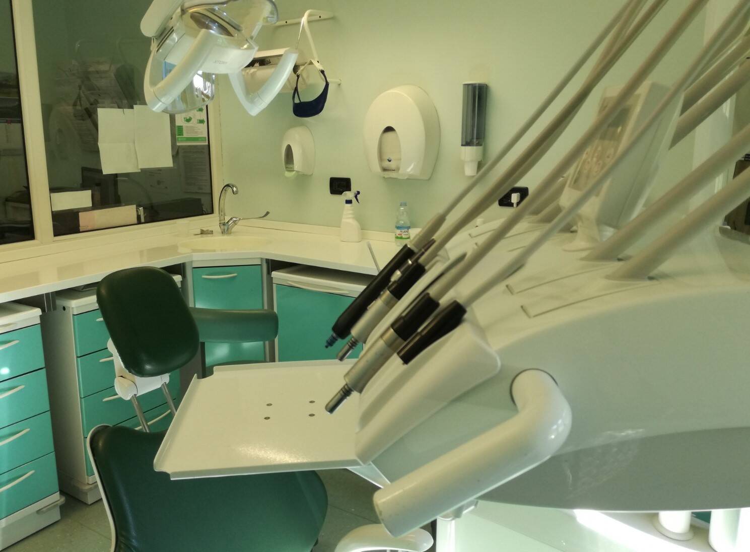 Immagine: dentista - poltrona.jpeg Creative Commons Attributon–ShareAlike 4.0 International (CC BY-SA 4.0)