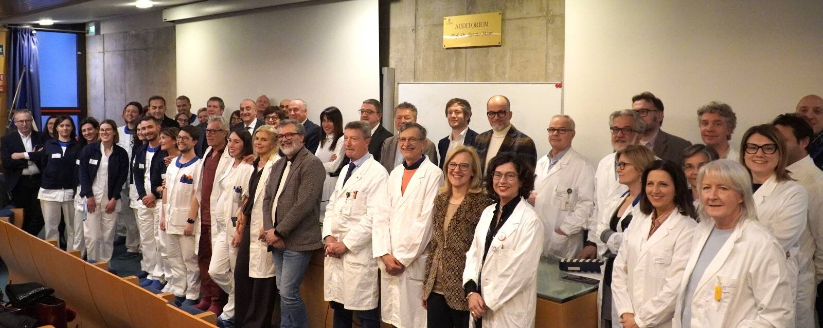 Immagine: auguri natalizi santa chiara.jpeg Creative Commons Attributon–ShareAlike 4.0 International (CC BY-SA 4.0)