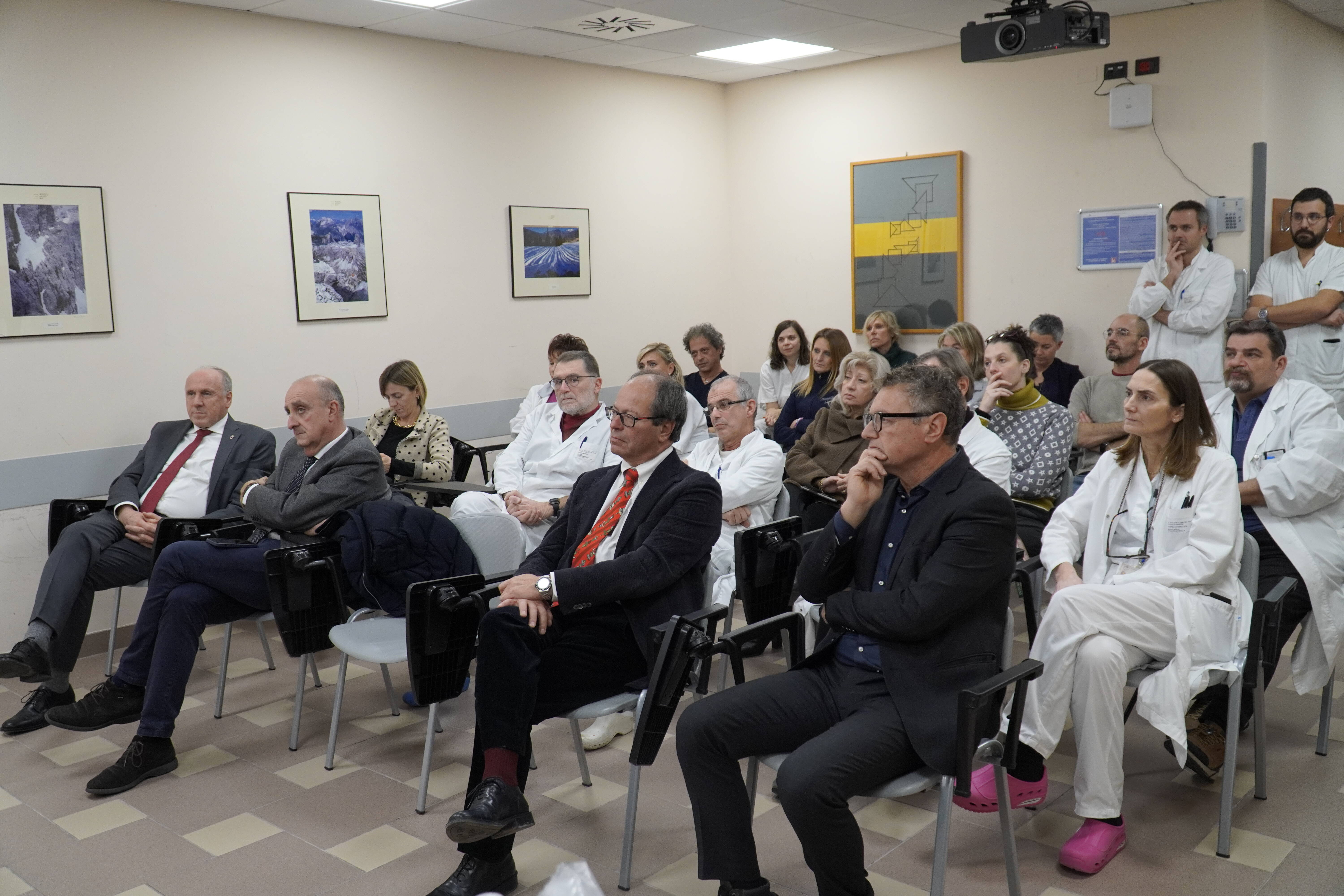 Immagine: Panoramica sala.JPG Creative Commons Attributon–ShareAlike 4.0 International (CC BY-SA 4.0)