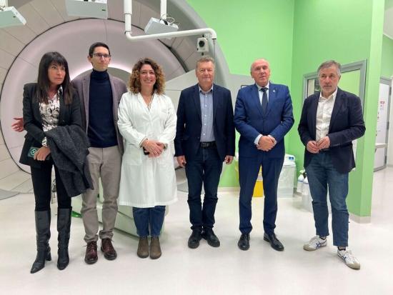 Apss Trento potenzia la protonterapia con un secondo sistema di guida volumetrica per immagini